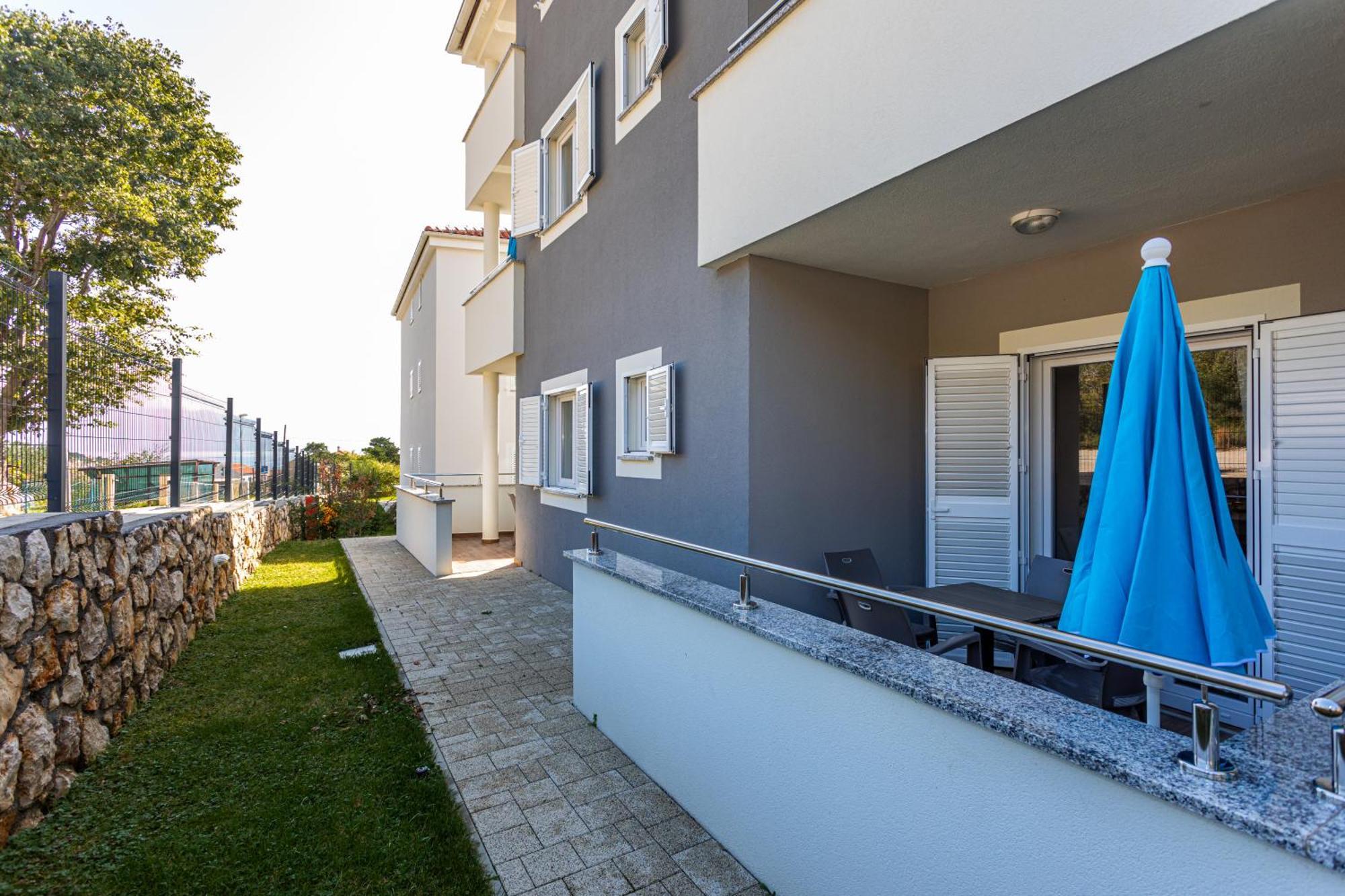 Apartments Crnekovic Tomislava 8A Baška Eksteriør billede